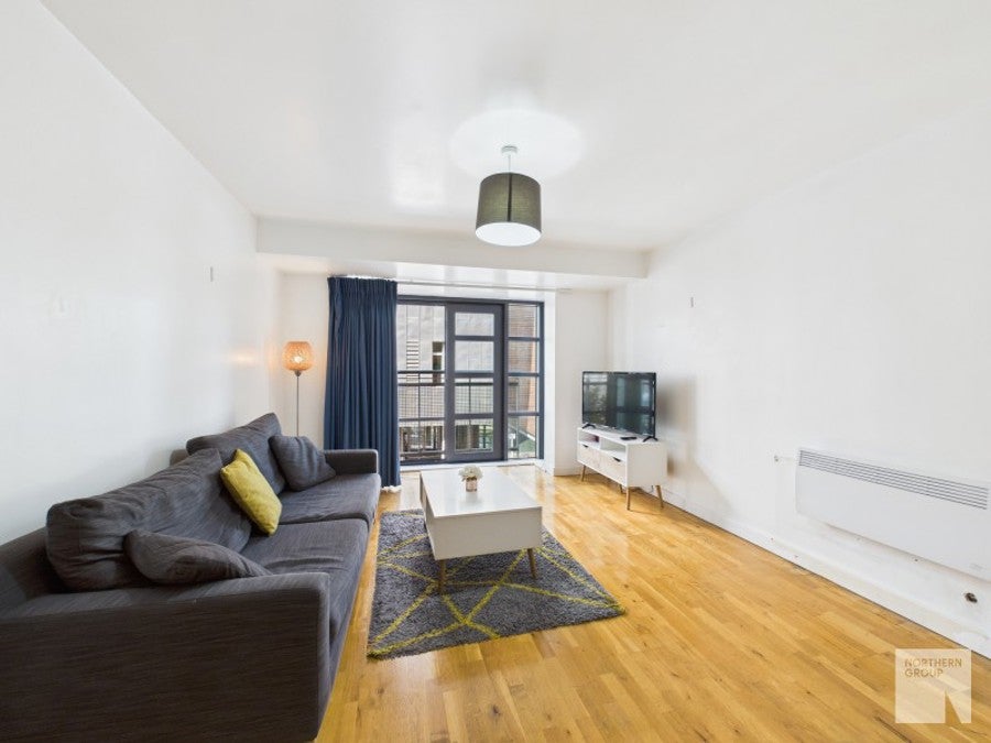 Flat Ducie Street in Manchester