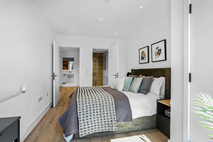 Flat Charter Street in Greater London
