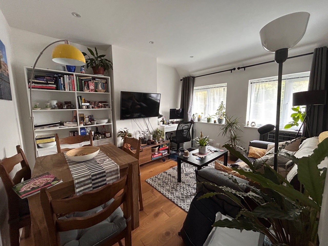 Flat Mortlock Avenue in Cambridge