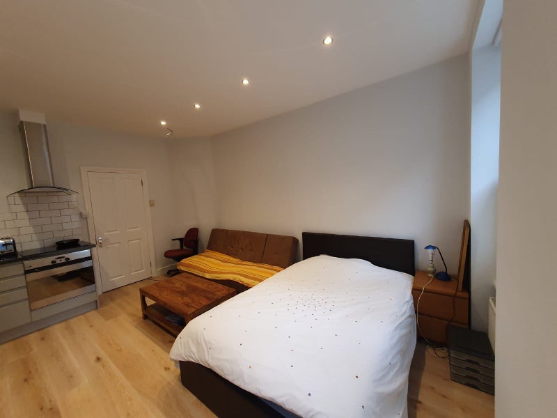 Room Maple Street in Greater London