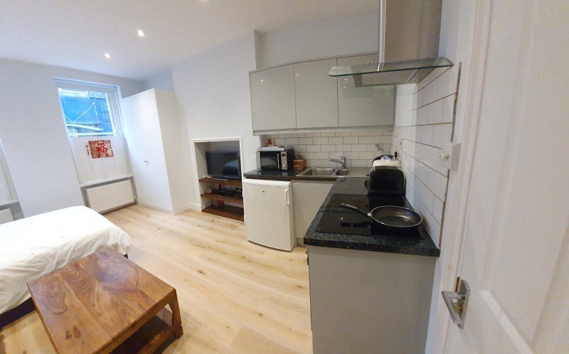 Room Maple Street in Greater London