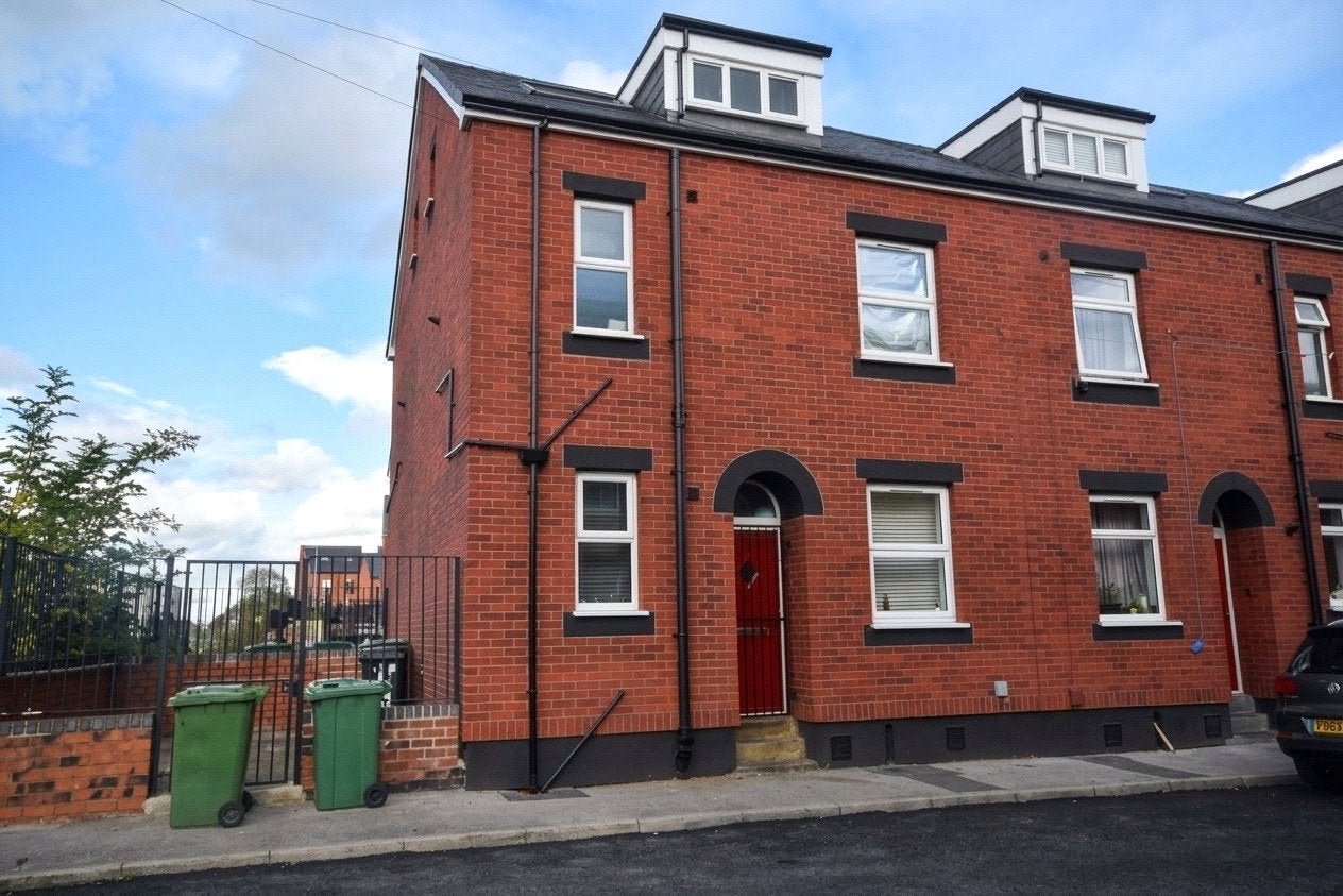 House Cedar Mount in Leeds