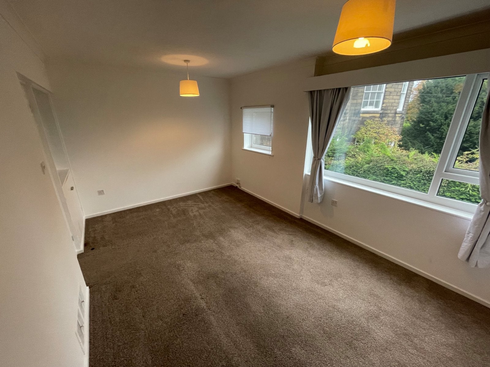Flat North Grove Close in Leeds