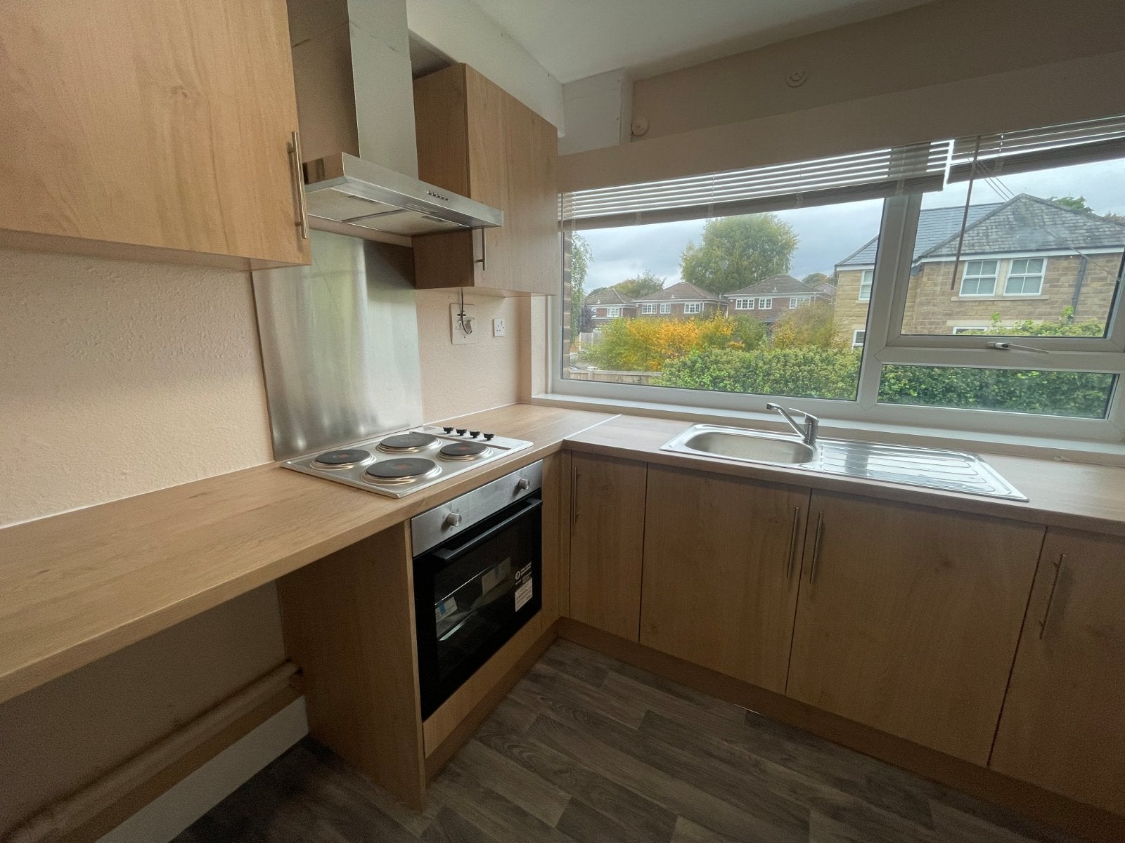Flat North Grove Close in Leeds