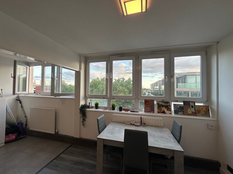 Room Semley Place in City of Westminster