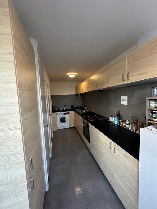 Room Semley Place in City of Westminster