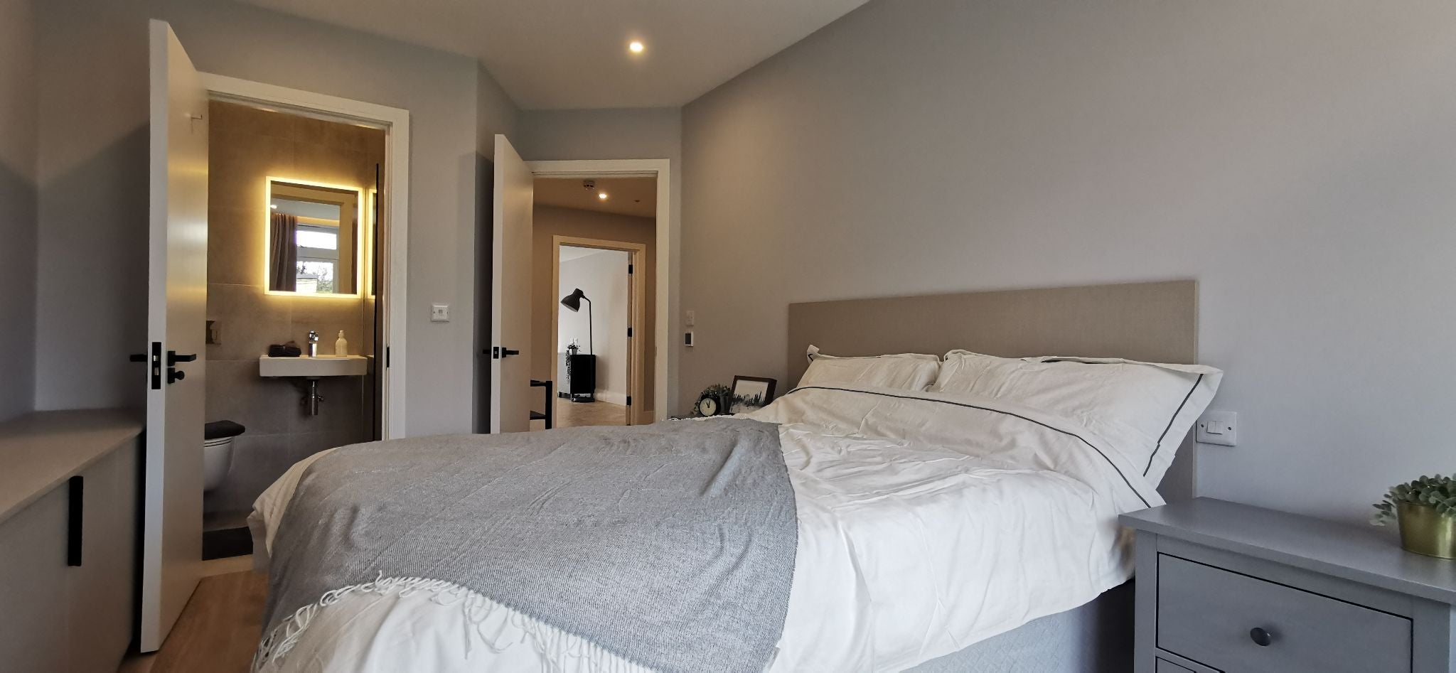 Flat Draycott Avenue in Greater London