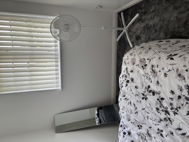 Room Hadfield Way in Metropolitan Borough of Solihull