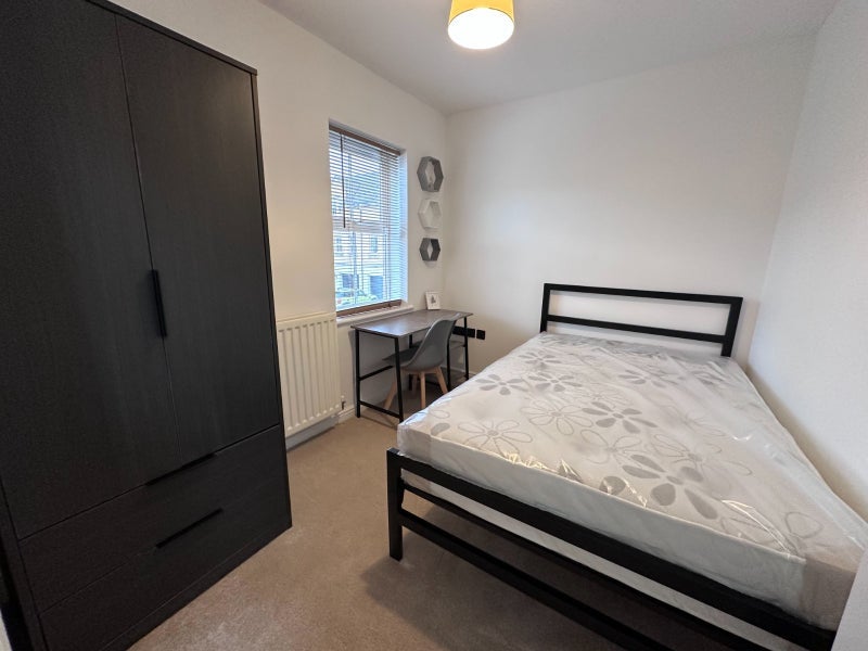 Room Ashworth Square in Wakefield