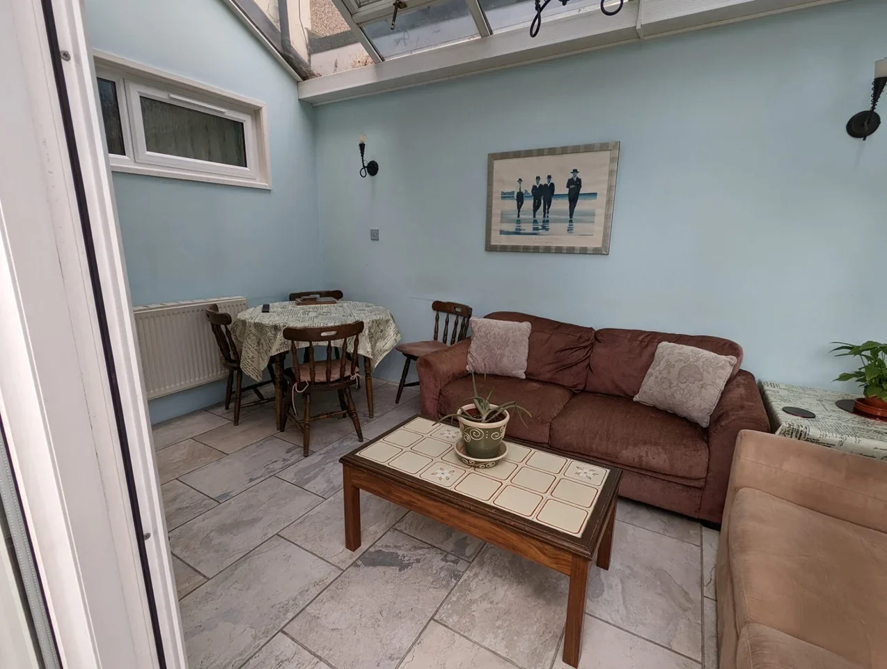 Room Burlington Avenue in Slough