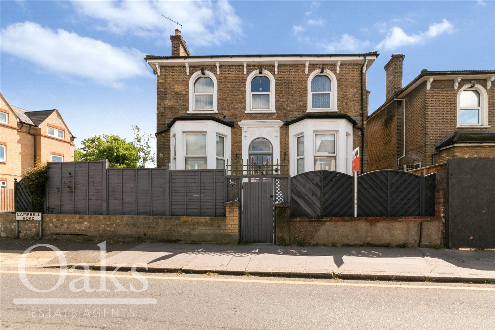 Flat Campbell Road in Greater London