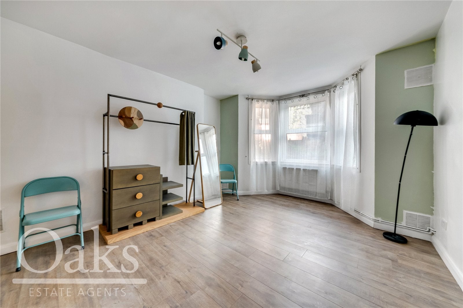 Flat Campbell Road in Greater London