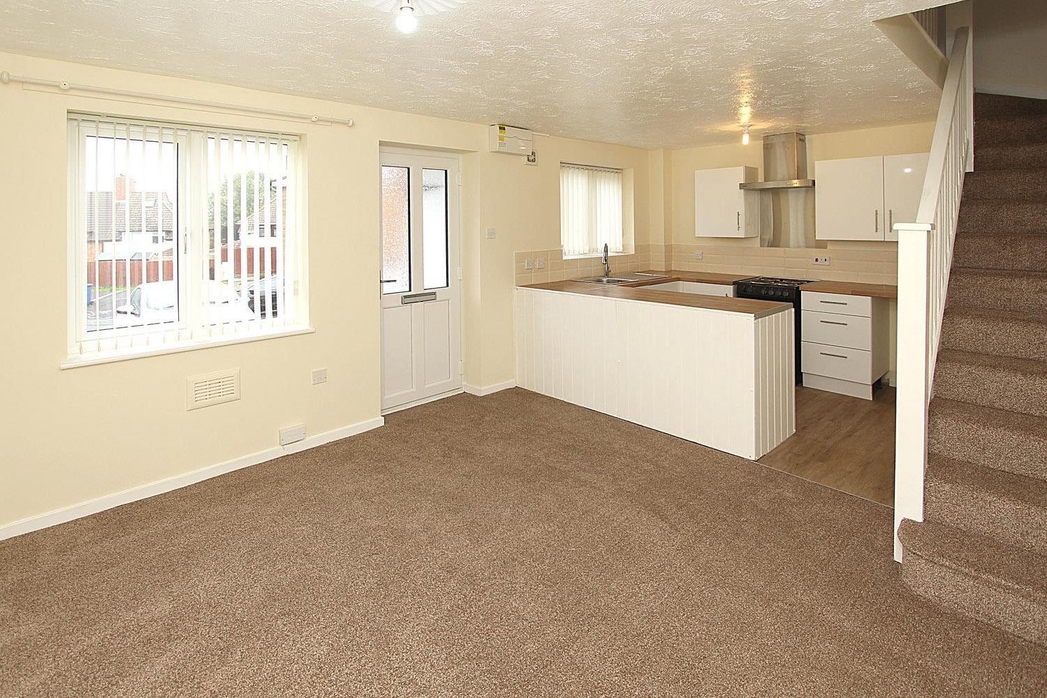 House Evergreen Close in Coseley