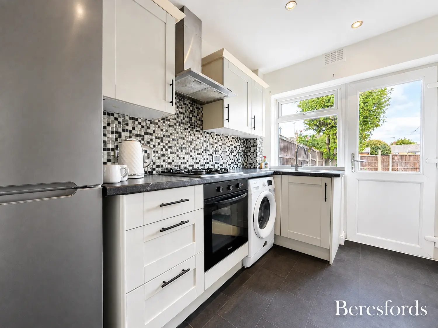 House Cotswold Gardens in Brentwood