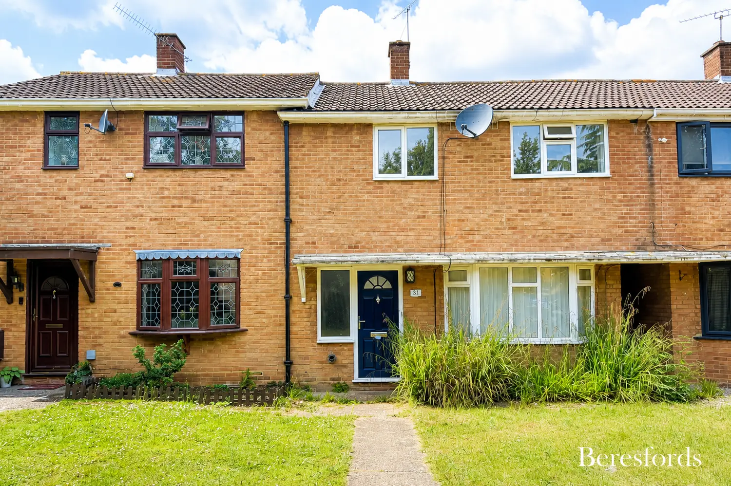 House Cotswold Gardens in Brentwood