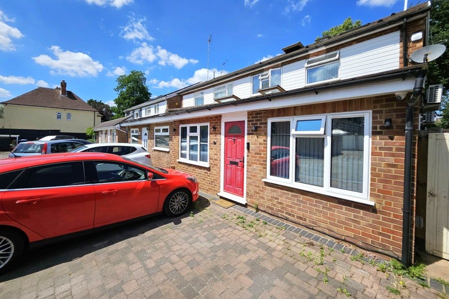 House Hartland Close in Borough of Runnymede