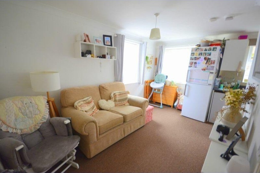 Flat Avon Close in Bournemouth