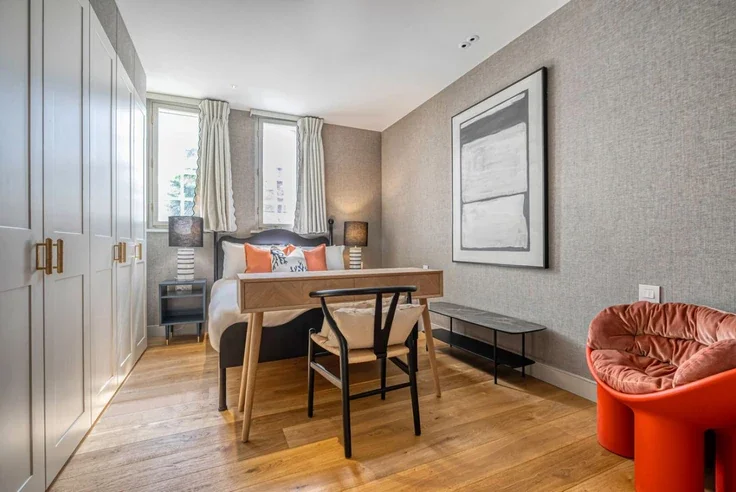 Flat Strutton Ground in City of Westminster