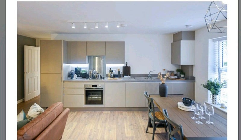 Room Tweedy Road in Greater London