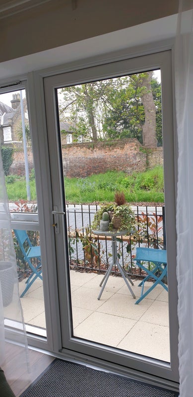 Room Tweedy Road in Greater London