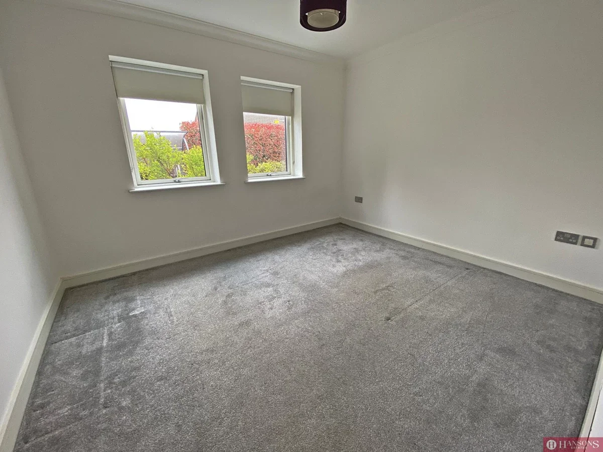 Flat Lowe Close in Greater London