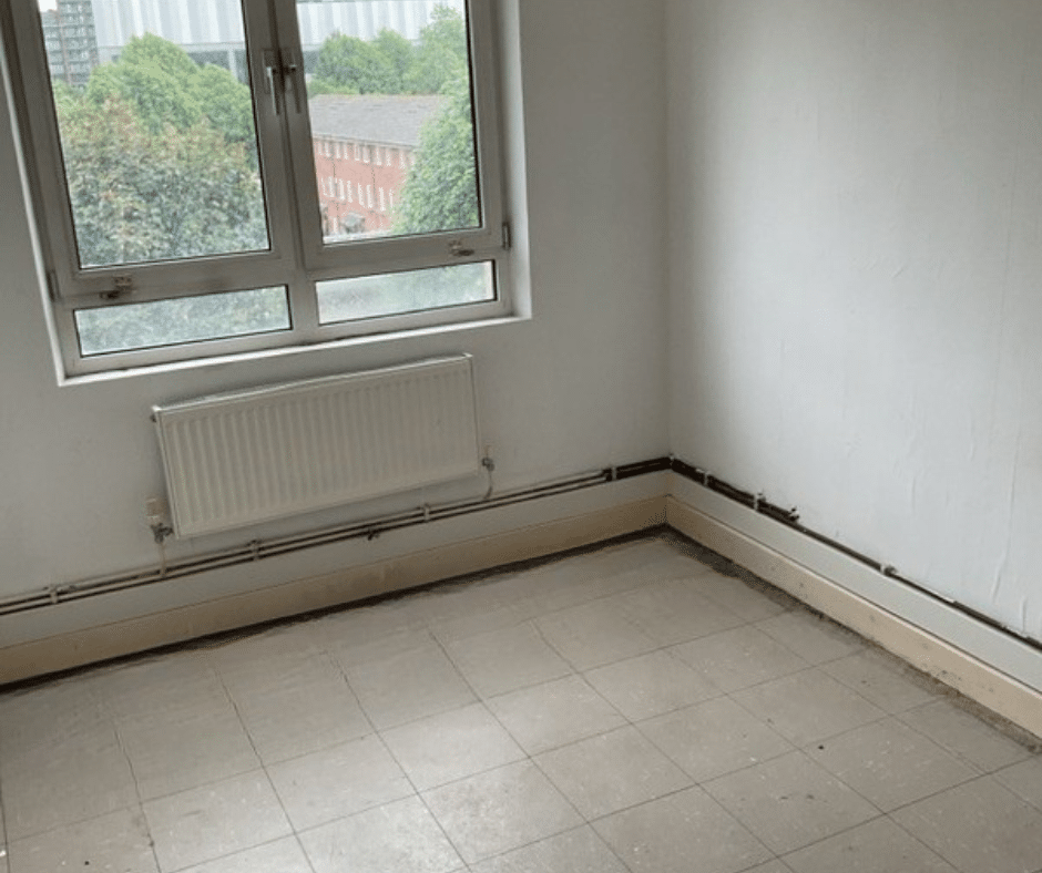 Room Tiller Road in Greater London