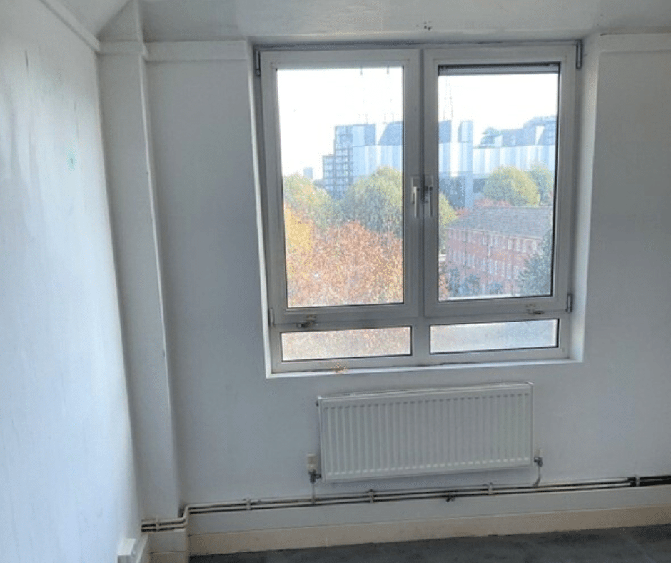 Room Tiller Road in Greater London