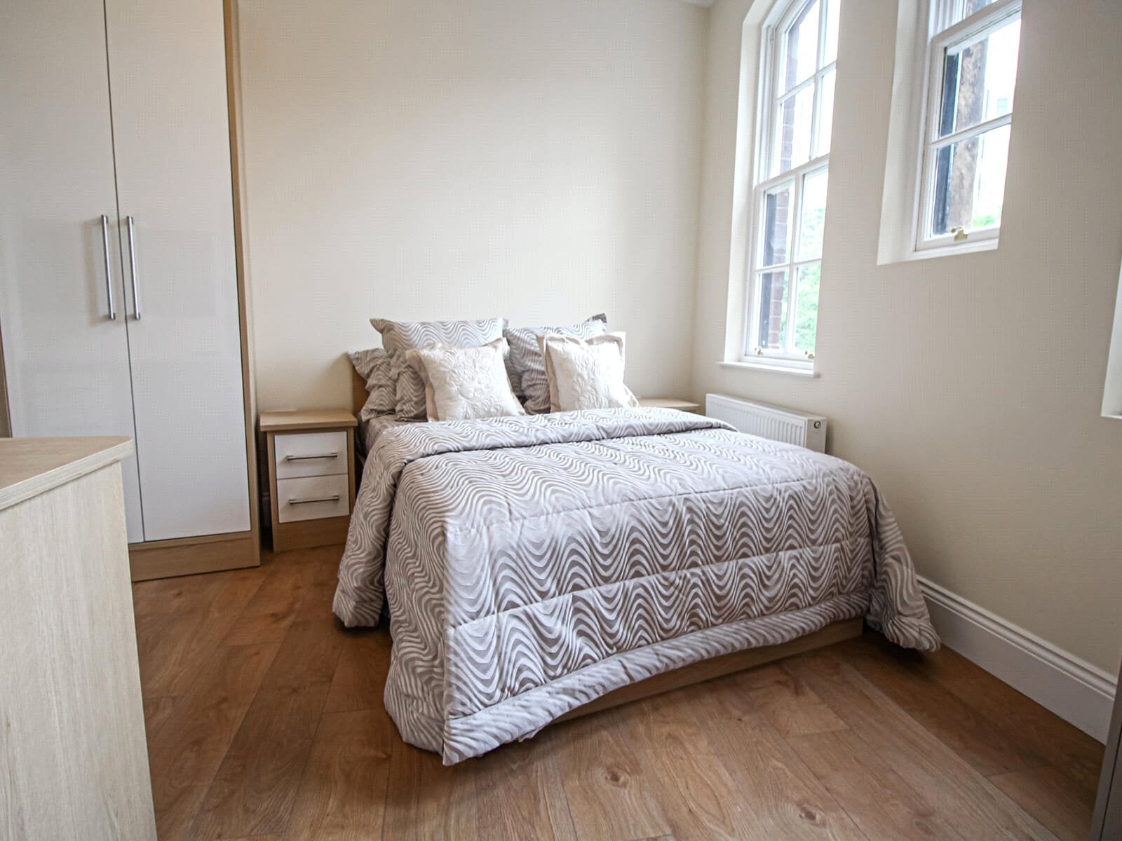 Flat Clarendon Road in Leeds