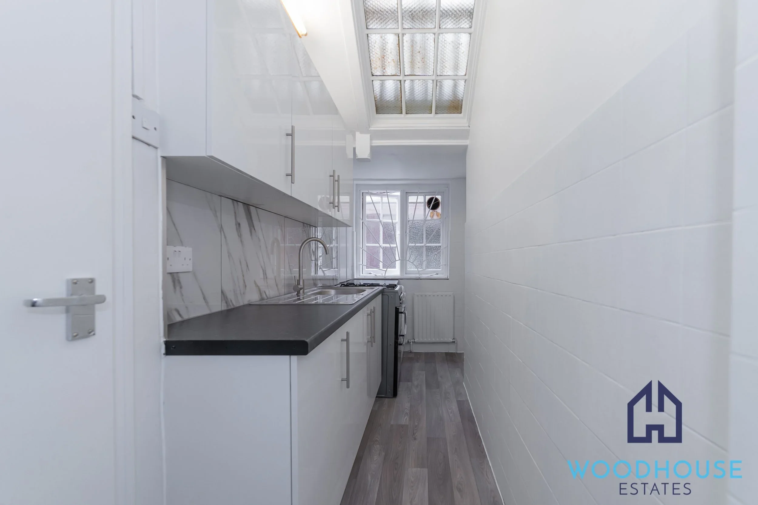 Flat Bracknell Gardens in Greater London