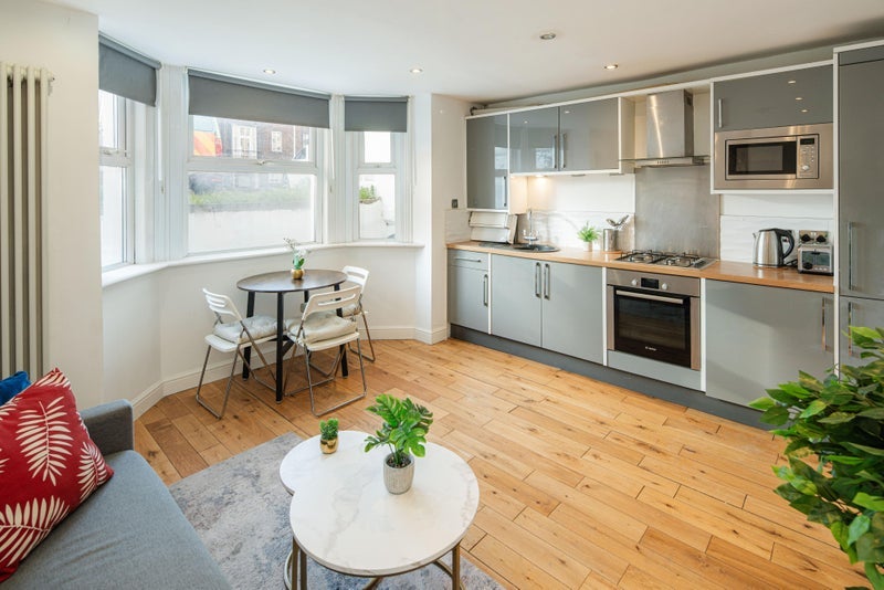 Flat Sydenham Road in Greater London