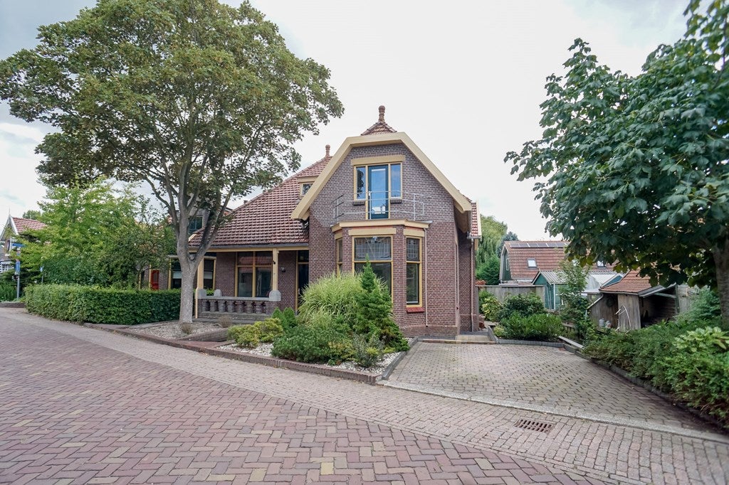 Huis Dijk 108 in Broek op Langedijk