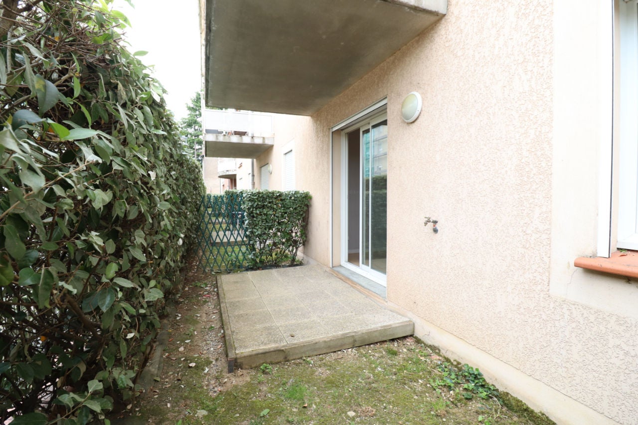 Flat Rue du Docteur Laurent Camboulives in Albi