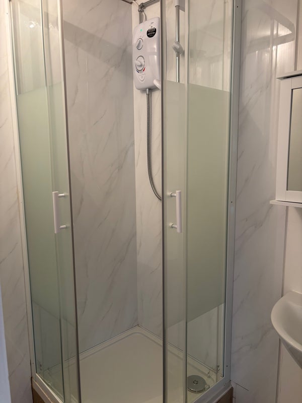 Room Montpelier Rise in Greater London