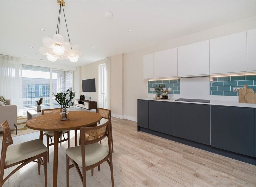 Flat Rookwood Way in Greater London
