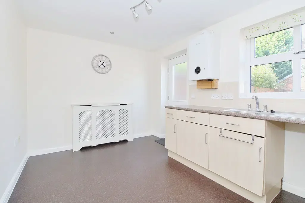 House Hopps Lodge Drive in Rugby