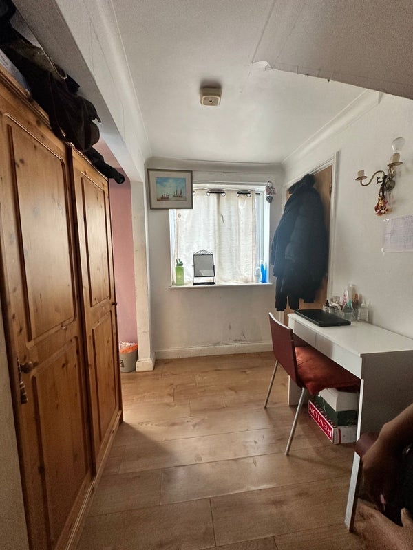 Room Parsonage Lane in East Hertfordshire