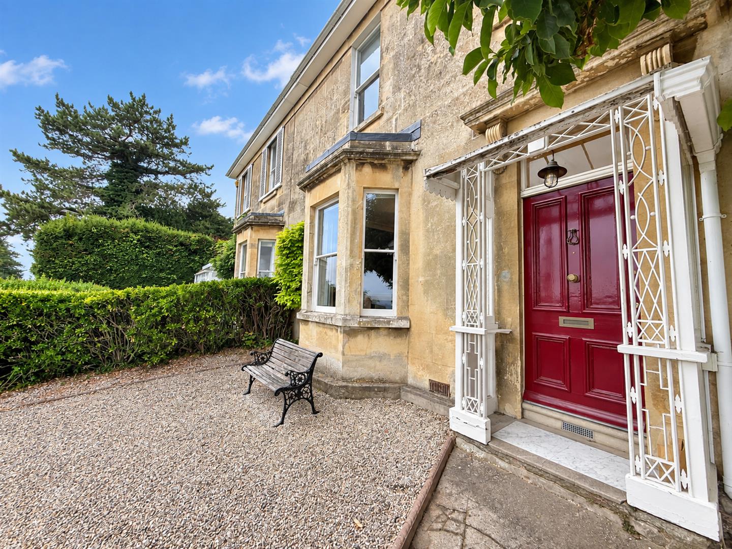 Flat Lower Bristol Road in Bath