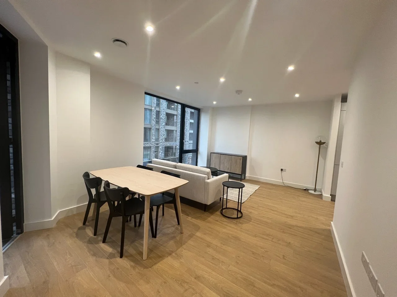 Flat Blair Street in Greater London