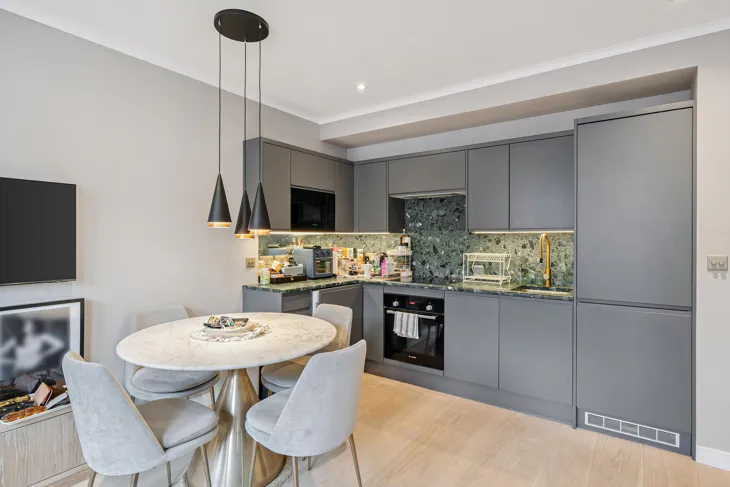 Flat Great Titchfield Street in City of Westminster