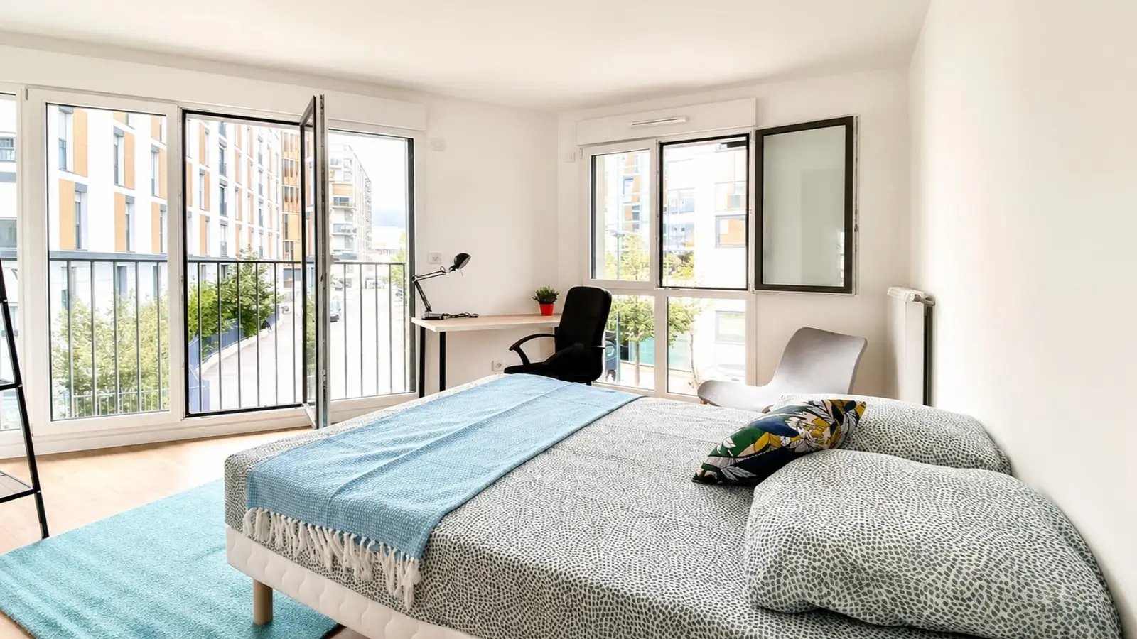Room Rue Madame de Sanzillon in Clichy