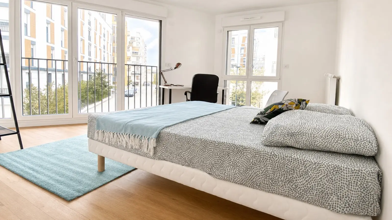 Room Rue Madame de Sanzillon in Clichy