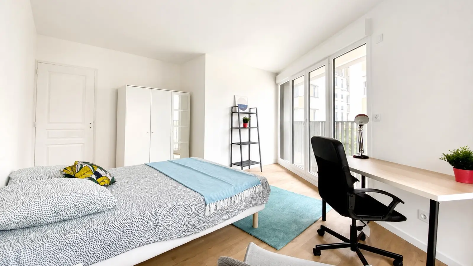 Room Rue Madame de Sanzillon in Clichy