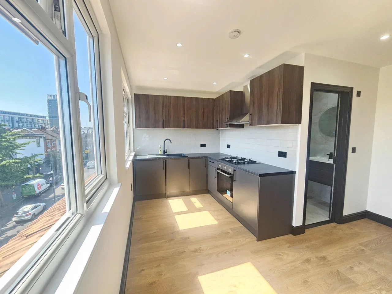 Flat Blackstock Road in Greater London