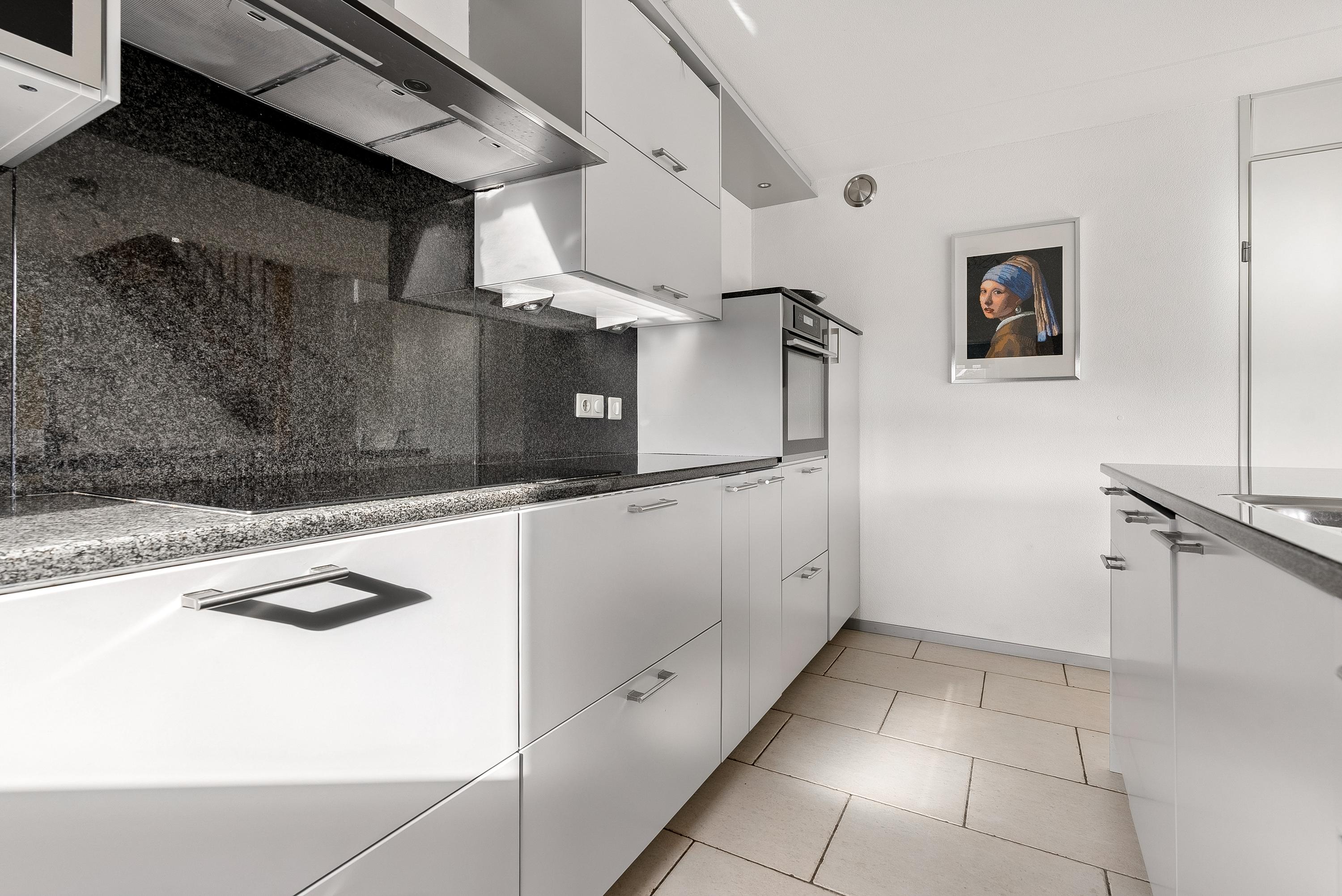 Tussenwoning te koop: Carel Willinklaan 18, Almere