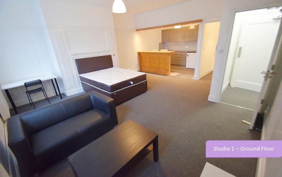 Room King Street in Newcastle-under-Lyme