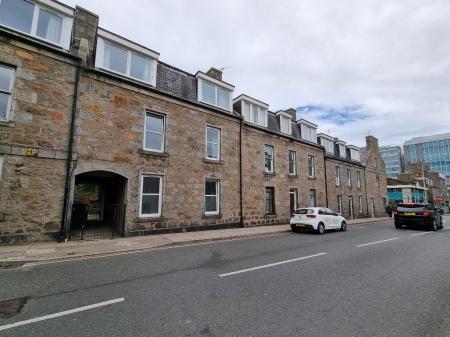 Flat Rose Street in Aberdeen City