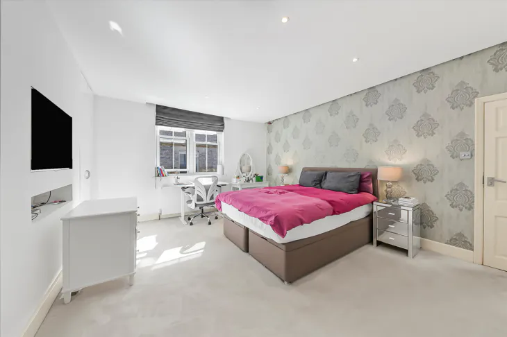Flat Frognal in Greater London