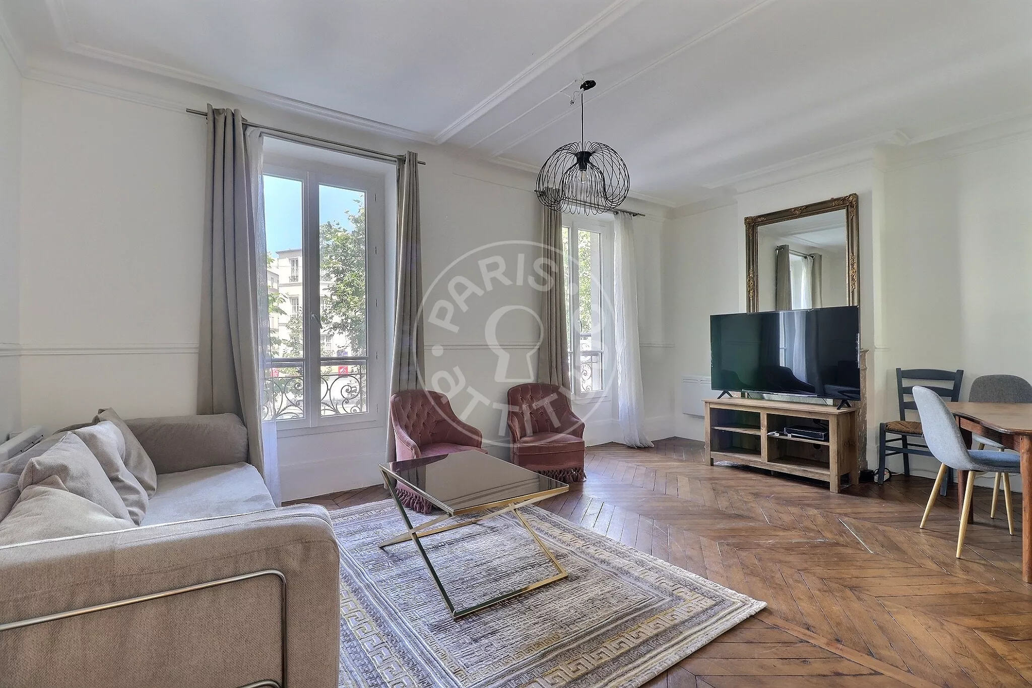Appartement Avenue de la Motte-Picquet à Paris