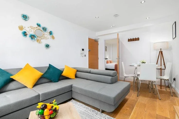 Flat Bethnal Green Road in Greater London