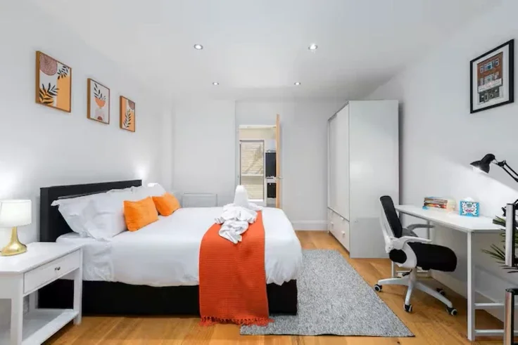 Flat Bethnal Green Road in Greater London